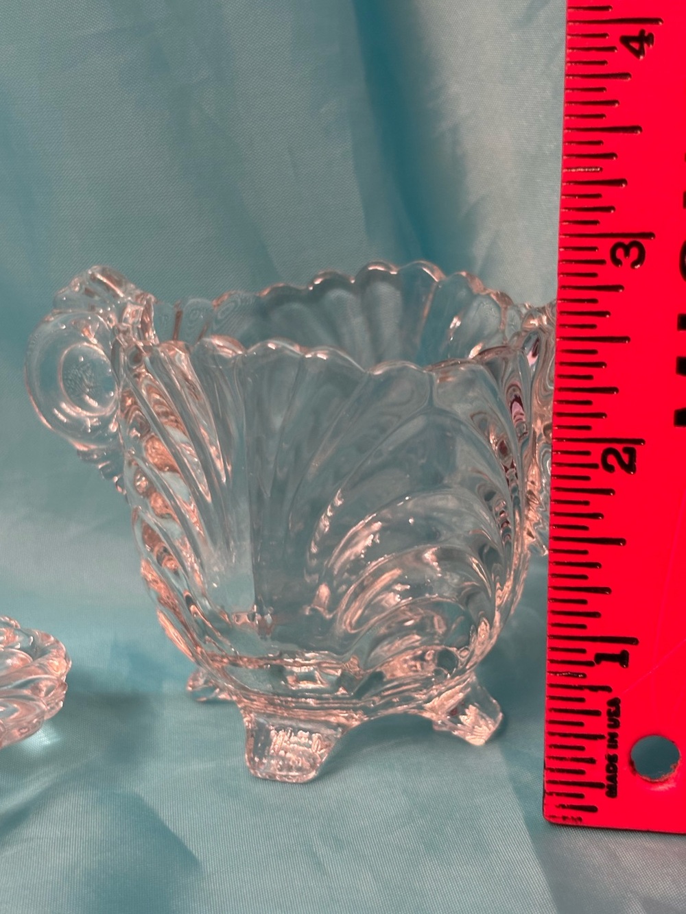 Vintage Clear Glass Sugar & Creamer Set w/ Matching Tray – Shell Swirl Pattern - Picture 9 of 13